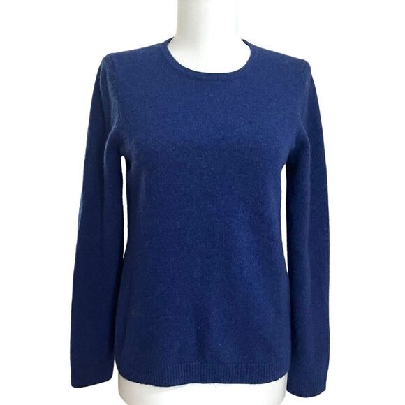 LL Bean Classic Crewneck fitted Cashmere Sweater Blue Size S quiet luxury preppy - Picture 1 of 10